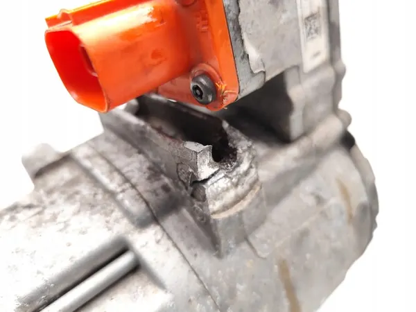 Compressore A/C Audi A3 40 TFSIe Ibrido 2023 5QE816803M image 3