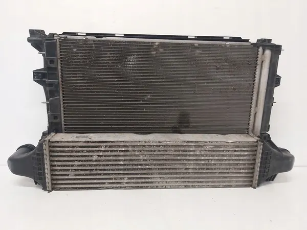 Radiateur de refroidissement d'eau Mercedes W117 W176 W246 W156 image 3