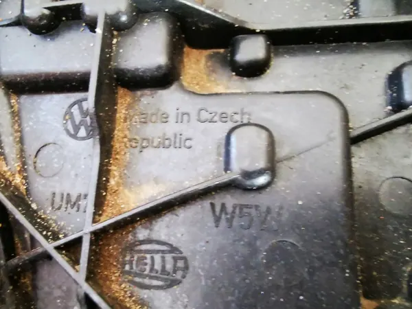 Volkswagen OE 7E0 945 096 R lámpara trasera image 4