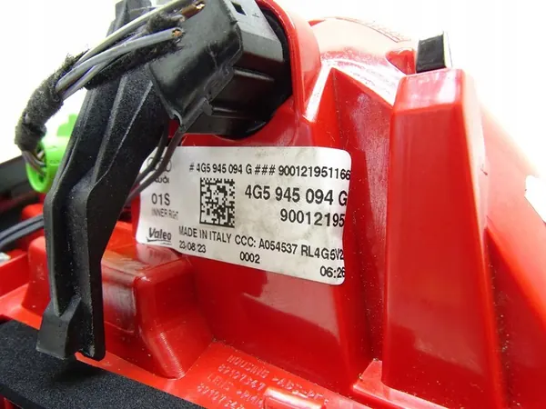 Luz Trasera Derecha Audi A6 C7 Sedán image 5