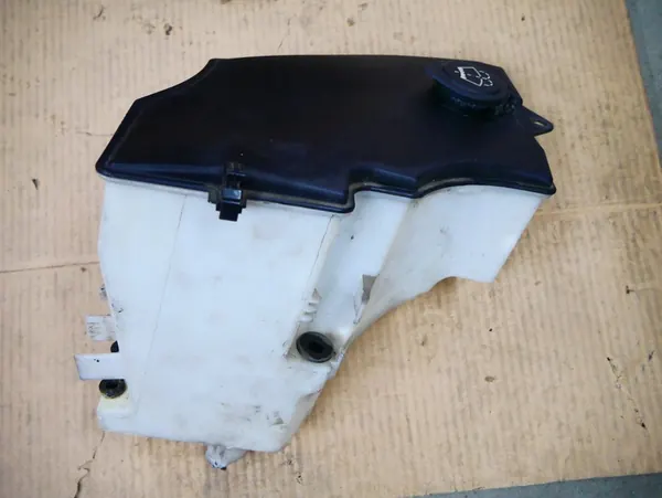 BMW X3 E83 Puhdistusneste Säiliö 3403212 image 2