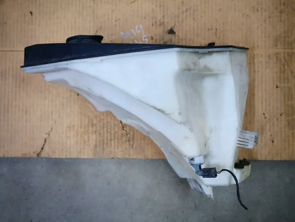 BMW X3 E83 Puhdistusneste Säiliö 3403212 image 3