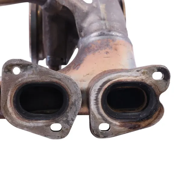 Mercedes W213 M274 Exhaust Collector Turbo Housing A2740904180 image 10