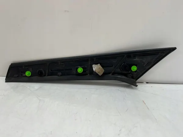 Spoiler de portón derecho Mercedes GLE W167 OEM A1677900200 image 4