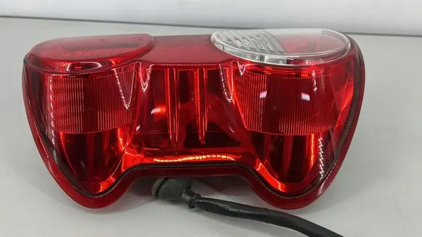 NISSAN NV200 LÁMPARA IZQUIERDA 26555-BJ00A image 4