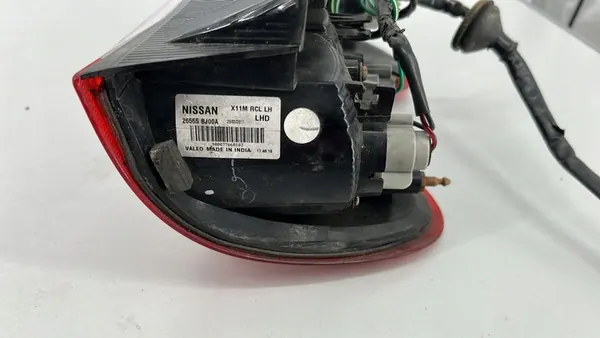 NISSAN NV200 LÁMPARA IZQUIERDA 26555-BJ00A image 6