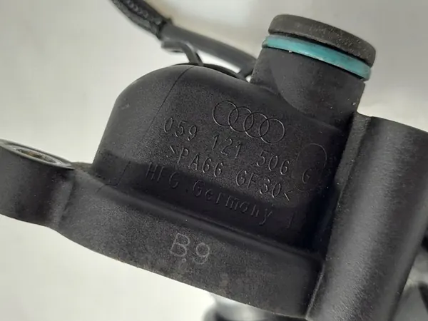 Audi OE 059121506G saída de água image 9