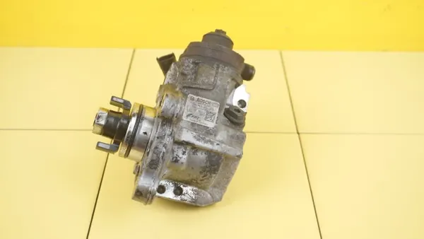 Mitsubishi OE 4P10 insprutningspump OEM 0445010586 image 2
