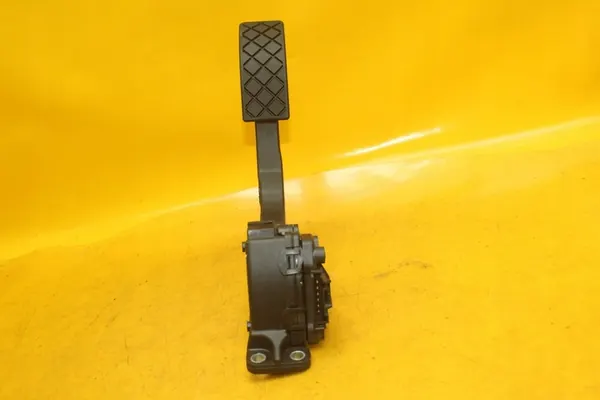 Gaspedaal Potentiometer VW Amarok I 2.0 TDI image 6