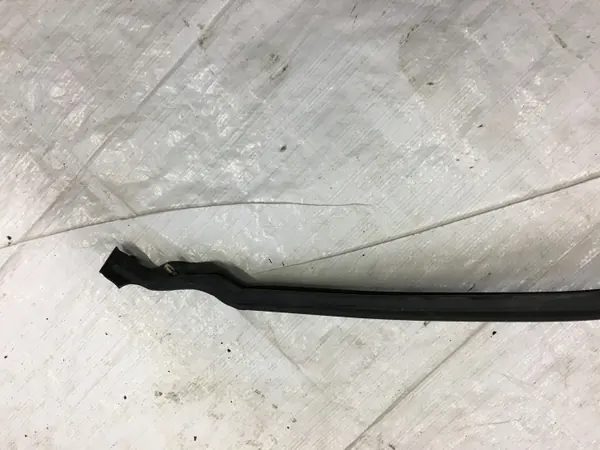 Motorkapdichting OEM 7034163 voor BMW E60/E61 image 3