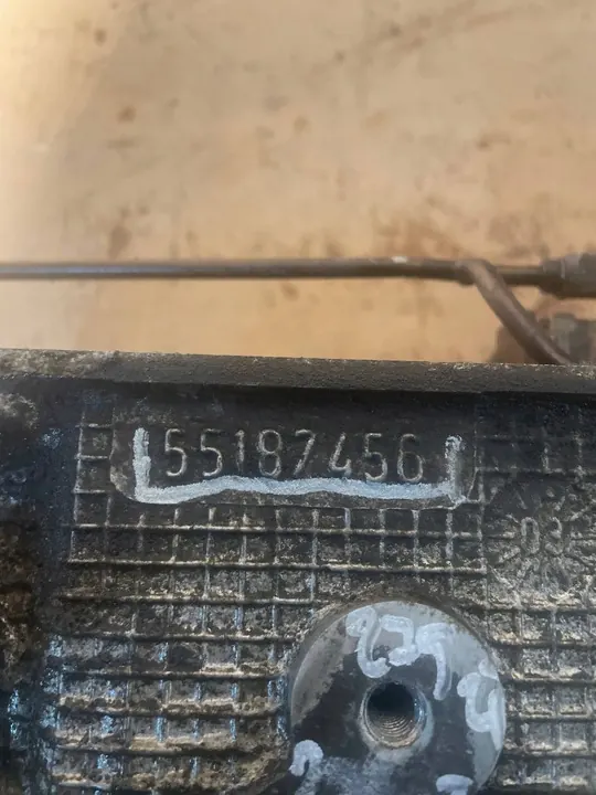 Fiat Punto Engine Head 2004 image 3