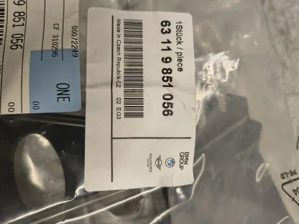 Support de lampe avant droit BMW G22 G80 9851056 image 3