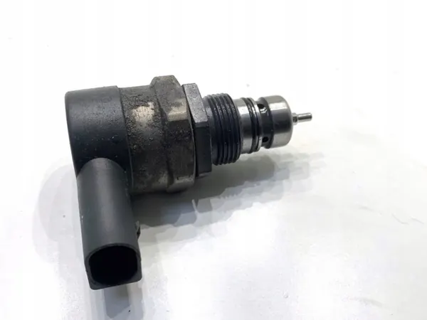 Regulador Presión Combustible OEM 057130764AB Audi A3 image 2