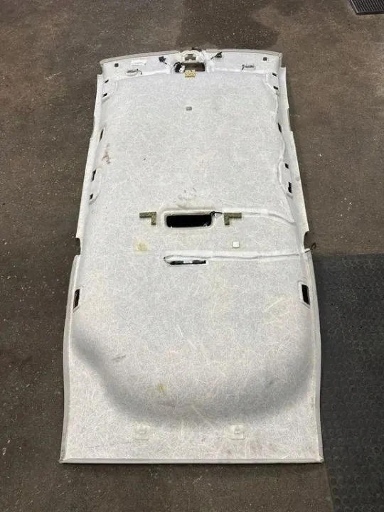 Mercedes W212 Farmari Pääntuki OEM A2126906150 image 3