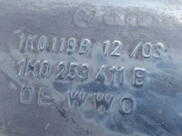 Silenciador Escape Audi OE OEM 1K0253611B - Usado image 6