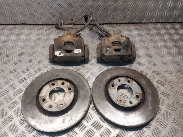 Gebrauchte Bremsscheiben + Beläge + Bremszangen Vorne Citroen image 2
