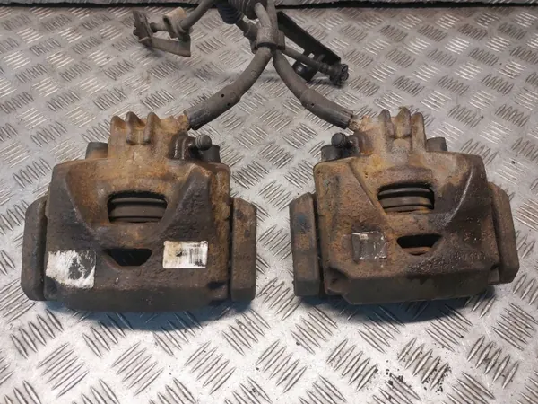 Gebrauchte Bremsscheiben + Beläge + Bremszangen Vorne Citroen image 7