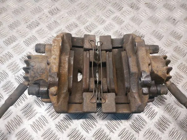 Gebrauchte Bremsscheiben + Beläge + Bremszangen Vorne Citroen image 9