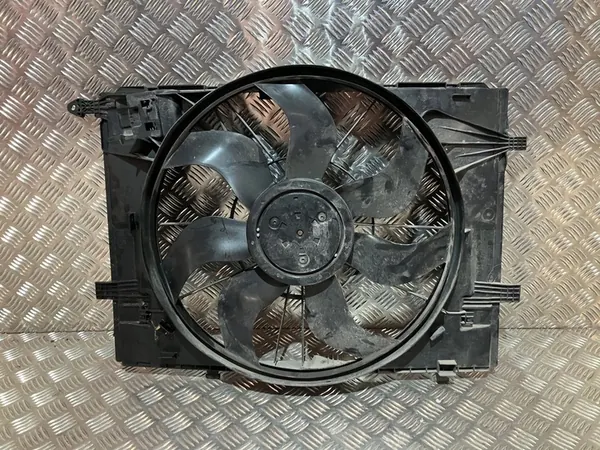 Kylarrubrik Mercedes C-Klass W205 2.2 CDI image 2