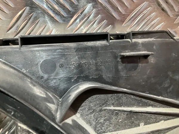 Kylarrubrik Mercedes C-Klass W205 2.2 CDI image 3