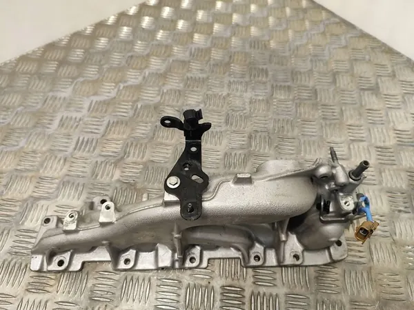 Renault Espace V 2016 Coletor de admissão OEM 140032531R image 3