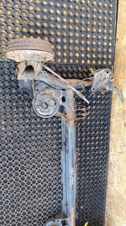 Travesaño suspensión trasera OEM 1980*G para Renault Modus image 3