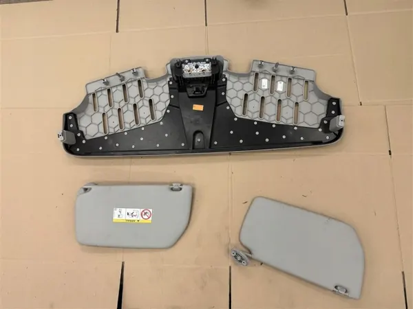 Pare-soleil OEM & Lampe pour Ford Courier MK3 image 6
