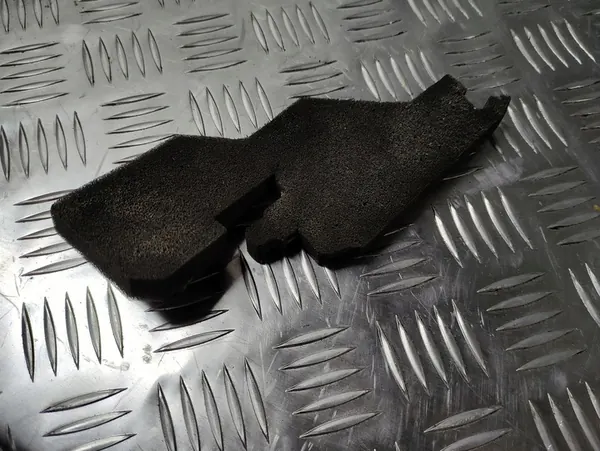 TOYOTA GT86 SUBARU BRZ Isolamento Tampa OEM image 1