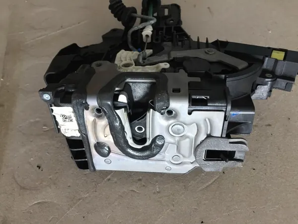 Bakdörrlås Mercedes-Benz OE A0997309100 image 4