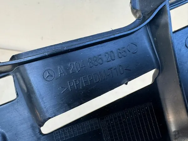 Deslizamento de Para-choque Frontal GLK X204 A2048852065 image 9