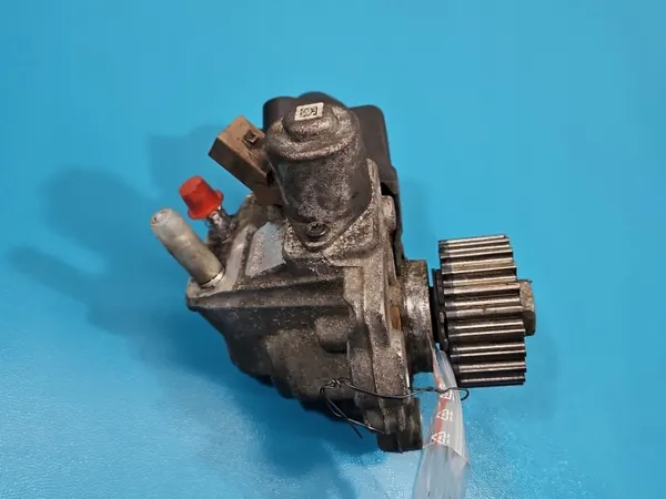 Bomba de inyección OEM 28470303 para Skoda Octavia III image 4