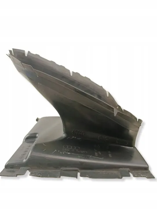 Guide d'air intercooler Audi SQ7 OEM 4M0145334 image 2