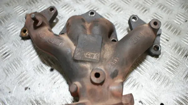 Pakoputken keräin OEM 047 Dacia Sanderolle image 4