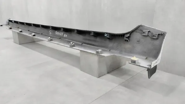 Oikea kynnyslistaus OEM 87752-G2000 Hyundai Ioniq image 7