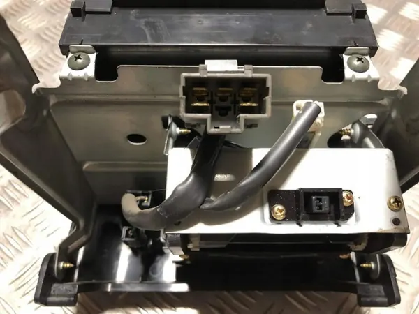 Askfat OEM 68108EQ400 för Nissan X-Trail T30 2.2L image 3