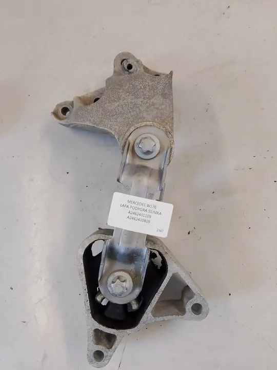 MERCEDES W176 Soporte de Motor A2462401109 A2462400809 image 3