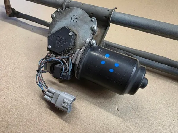 Mécanisme d'essuie-glace avant Suzuki Swift IV MK6 2004-2010 OEM image 4
