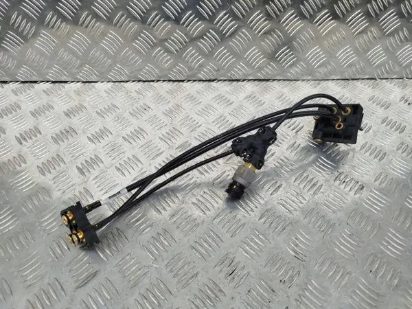Soupape de Frein de Stationnement Scania OEM 1743490 - Occasion image 2