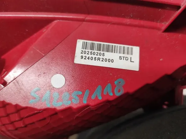 KIA SPORTAGE V 5 21- Luz Trasera Izquierda Parachoques 92405R2000 image 5