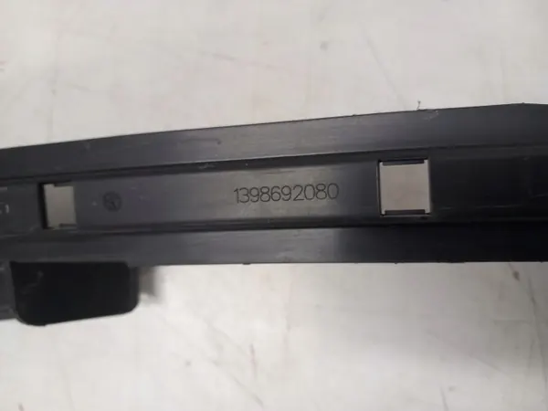 Raamgeleider OEM 1398692080 Rechts Voor image 3