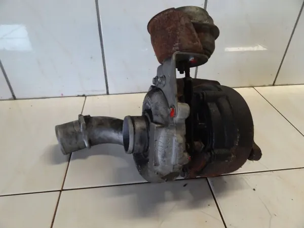 VOLVO S40 V40 1.9 D Turbocompresor 8200369581 image 3