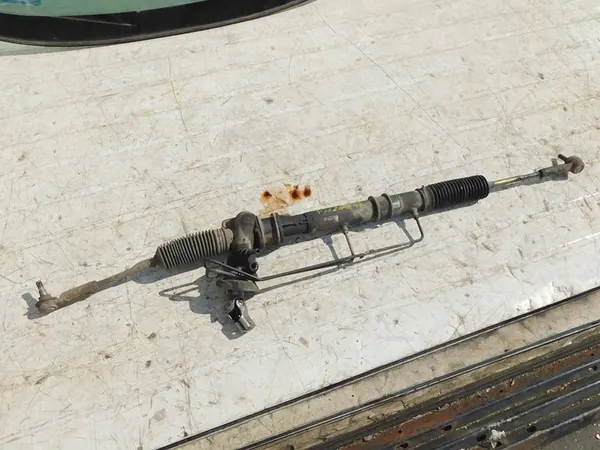 Nissan Primera P11 2.0TD Caixa de Direção image 2