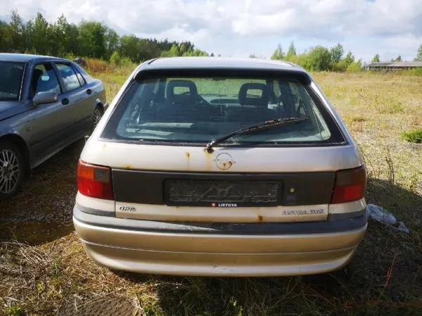 Colector de escape OEM 2626559 para Opel Astra 1997 image 9