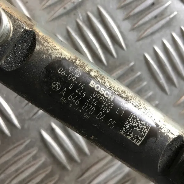 Brandstofrail Mercedes-Benz Sprinter W906 2008 A6460700695 image 2