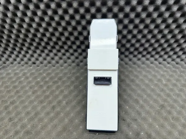 Kia Hyundai Centraleurschakelaarpaneel 93575A8AC0BYF image 2