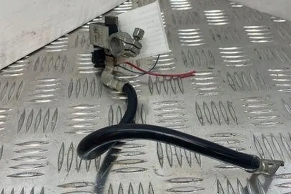 Klema minusowa BMW 3 GRAN TURISMO 9322900 image 2