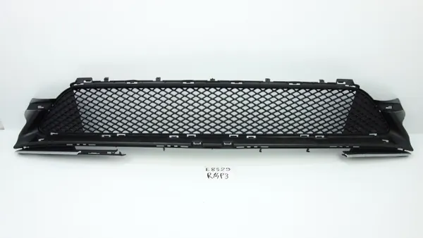 Grille de pare-chocs avant Mercedes Classe C W205 A2058852501 image 2