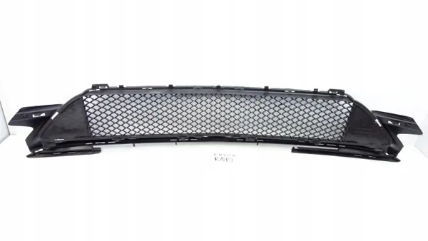 Grille de pare-chocs avant Mercedes Classe C W205 A2058852501 image 6