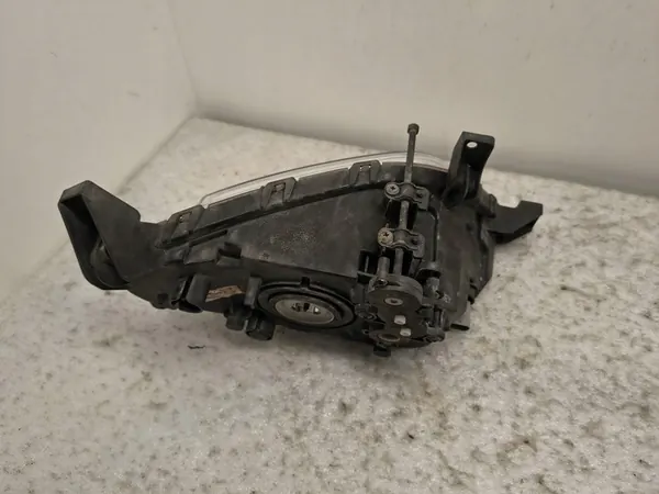 Farol Direito LED DRL Kia Niro I 92202-G5000 image 3