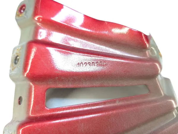 MG ZS EV 2023 - Fäste för höger framskärm 10230200 image 4